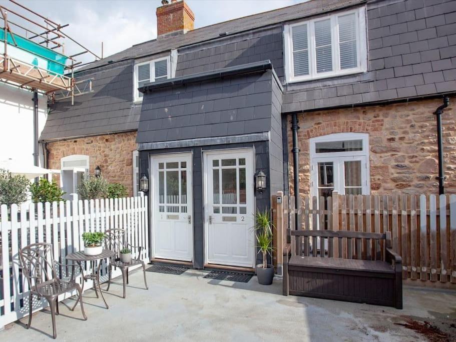1 Perfectly Located Stylish, Comfortable Apartment Sidmouth Eksteriør bilde
