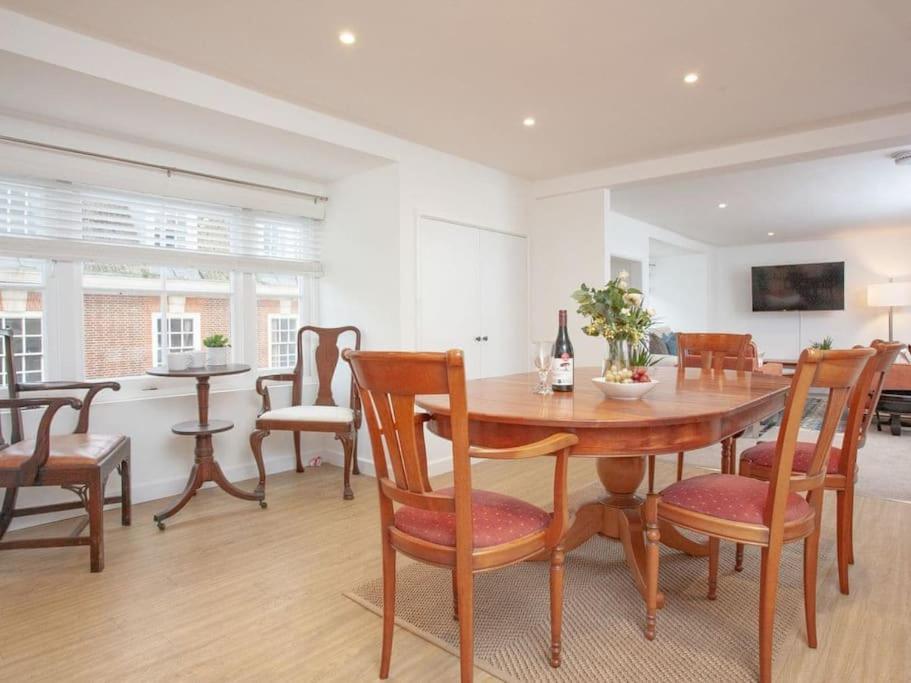 1 Perfectly Located Stylish, Comfortable Apartment Sidmouth Eksteriør bilde